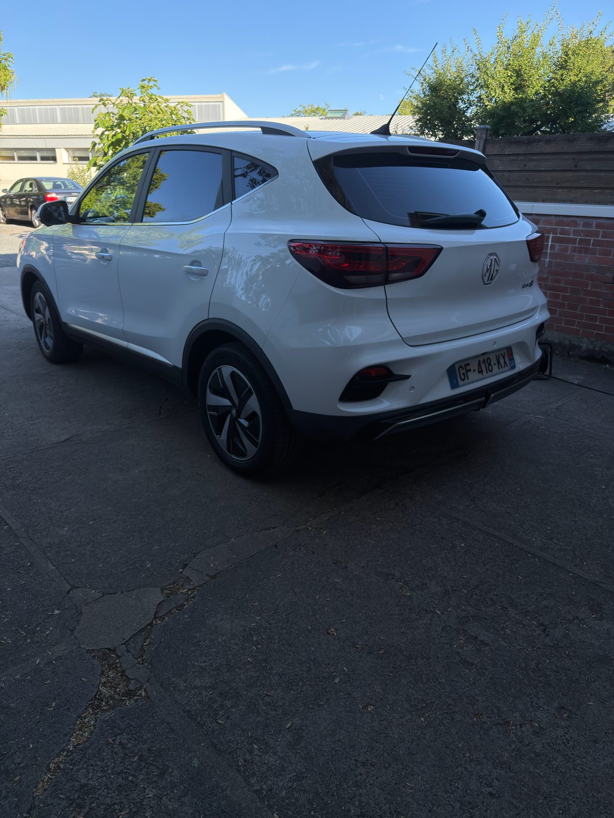 MG ZS — vitres teintées arrière et lunette, pose Skinwraps Loire